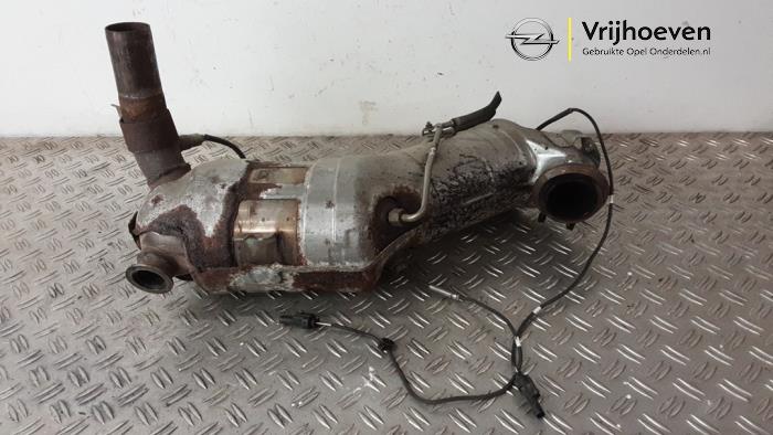 Gebruikte Roetfilter Opel Corsa E 1.3 CDTi 16V ecoFLEX Prijs € 750,00 Margeregeling aangeboden door Autodemontage Vrijhoeven B.V.