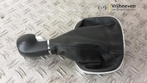 Gebruikte Pookknop Opel Corsa E 1.3 CDTi 16V ecoFLEX Prijs € 50,00 Margeregeling aangeboden door Autodemontage Vrijhoeven B.V.