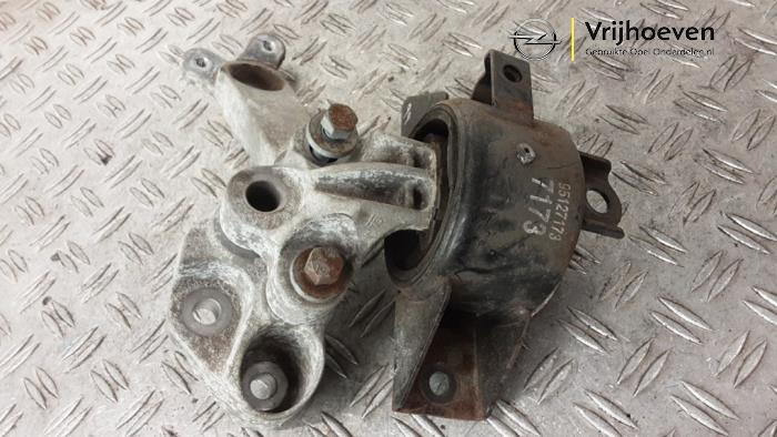 Gebruikte Motorrubber Opel Mokka X 1.4 Turbo 16V Prijs € 30,00 Margeregeling aangeboden door Autodemontage Vrijhoeven B.V.