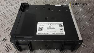 Gebruikte Radio module Opel Astra K 1.0 Turbo 12V Prijs € 90,00 Margeregeling aangeboden door Autodemontage Vrijhoeven B.V.