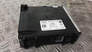 Gebruikte Radio module Opel Astra K 1.0 Turbo 12V Prijs € 90,00 Margeregeling aangeboden door Autodemontage Vrijhoeven B.V.
