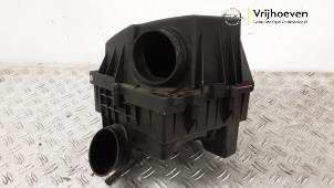 Gebruikte Luchtfilterhuis Opel Corsa E 1.0 SIDI Turbo 12V Prijs € 100,00 Margeregeling aangeboden door Autodemontage Vrijhoeven B.V.