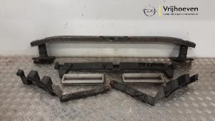 Gebruikte Bumperbalk achter Opel Corsa D 1.2 16V LPG Prijs € 60,00 Margeregeling aangeboden door Autodemontage Vrijhoeven B.V.