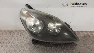 Gebruikte Koplamp rechts Opel Zafira (M75) 2.0 16V Turbo Prijs € 75,00 Margeregeling aangeboden door Autodemontage Vrijhoeven B.V.
