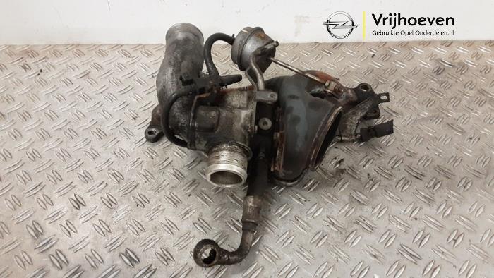 Gebruikte Turbo Opel Zafira (M75) 2.0 16V Turbo Prijs € 300,00 Margeregeling aangeboden door Autodemontage Vrijhoeven B.V.