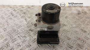 Gebruikte ABS Pomp Opel Zafira (M75) 2.0 16V Turbo Prijs € 50,00 Margeregeling aangeboden door Autodemontage Vrijhoeven B.V.