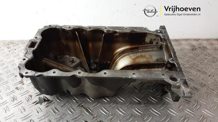 Gebruikte Carterpan Opel Corsa E 1.4 16V Prijs € 75,00 Margeregeling aangeboden door Autodemontage Vrijhoeven B.V.