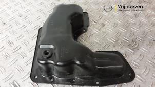 Gebruikte Carterpan Opel Corsa F (UB/UH/UP) 1.2 Turbo 12V 100 Prijs € 40,00 Margeregeling aangeboden door Autodemontage Vrijhoeven B.V.