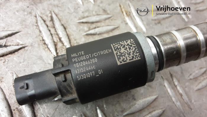 Nokkenas Verstelling van een Opel Corsa F (UB/UH/UP) 1.2 Turbo 12V 100 2019