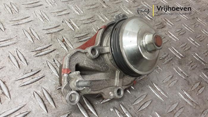Gebruikte Waterpomp Opel Corsa F (UB/UH/UP) 1.2 Turbo 12V 100 Prijs € 20,00 Margeregeling aangeboden door Autodemontage Vrijhoeven B.V.