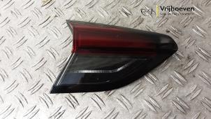 Gebruikte Achterklep reflector links Opel Corsa F (UB/UH/UP) 1.2 Turbo 12V 100 Prijs € 40,00 Inclusief btw aangeboden door Autodemontage Vrijhoeven B.V.