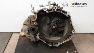 Gebruikte Versnellingsbak Opel Corsa E 1.6 OPC Turbo 16V Prijs € 650,00 Margeregeling aangeboden door Autodemontage Vrijhoeven B.V.