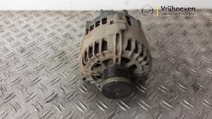Gebruikte Alternator Opel Corsa E 1.6 OPC Turbo 16V Prijs € 100,00 Margeregeling aangeboden door Autodemontage Vrijhoeven B.V.