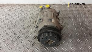 Gebruikte Aircopomp Opel Corsa E 1.6 OPC Turbo 16V Prijs € 100,00 Margeregeling aangeboden door Autodemontage Vrijhoeven B.V.