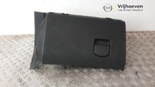 Gebruikte Handschoenenkastje Opel Corsa D 1.3 CDTi 16V ecoFLEX Prijs € 40,00 Margeregeling aangeboden door Autodemontage Vrijhoeven B.V.