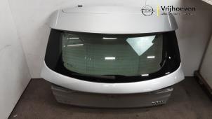 Gebruikte Achterklep Opel Astra K 1.4 Turbo 16V Prijs € 125,00 Margeregeling aangeboden door Autodemontage Vrijhoeven B.V.