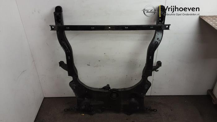 Gebruikte Subframe Opel Astra K 1.4 Turbo 16V Prijs € 150,00 Margeregeling aangeboden door Autodemontage Vrijhoeven B.V.