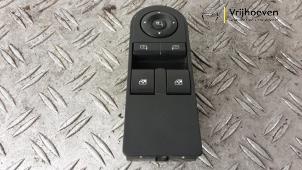 Gebruikte Combischakelaar ramen Opel Astra H GTC (L08) 1.8 16V Prijs € 50,00 Margeregeling aangeboden door Autodemontage Vrijhoeven B.V.