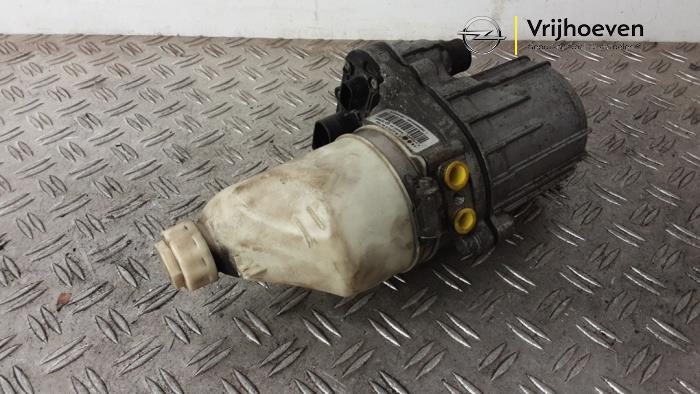 Gebruikte Servopomp Opel Astra H SW (L35) 1.8 16V Prijs € 400,00 Margeregeling aangeboden door Autodemontage Vrijhoeven B.V.