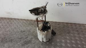 Gebruikte Tank element Pomp Opel Astra J Sports Tourer (PD8/PE8/PF8) 1.6 16V Prijs € 75,00 Margeregeling aangeboden door Autodemontage Vrijhoeven B.V.