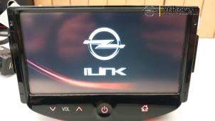 Gebruikte Radio module Opel Corsa E 1.3 CDTi 16V ecoFLEX Prijs € 200,00 Margeregeling aangeboden door Autodemontage Vrijhoeven B.V.