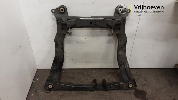 Gebruikte Subframe Opel Insignia Grand Sport 2.0 CDTI 16V Prijs € 225,00 Margeregeling aangeboden door Autodemontage Vrijhoeven B.V.