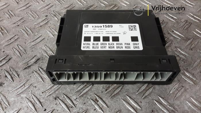 Gebruikte Computer Body Control Opel Corsa E 1.3 CDTi 16V ecoFLEX Prijs € 80,00 Margeregeling aangeboden door Autodemontage Vrijhoeven B.V.