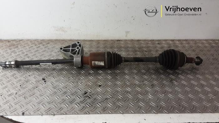 Gebruikte Aandrijfas rechts-voor Opel Insignia Grand Sport 2.0 CDTI 16V Prijs € 200,00 Margeregeling aangeboden door Autodemontage Vrijhoeven B.V.