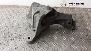 Gebruikte Motorsteun Opel Insignia Grand Sport 2.0 CDTI 16V Prijs € 50,00 Margeregeling aangeboden door Autodemontage Vrijhoeven B.V.