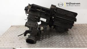 Gebruikte Chaufagebak Opel Insignia Grand Sport 2.0 CDTI 16V Prijs € 550,00 Margeregeling aangeboden door Autodemontage Vrijhoeven B.V.