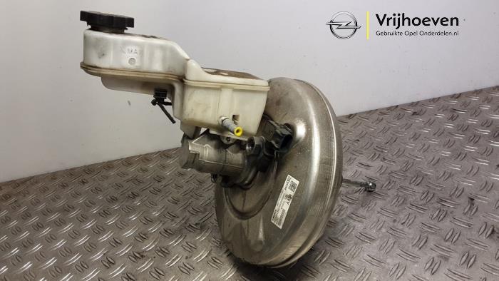 Gebruikte Rembooster Opel Insignia Grand Sport 2.0 CDTI 16V Prijs € 125,00 Margeregeling aangeboden door Autodemontage Vrijhoeven B.V.