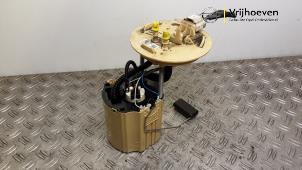 Gebruikte Tank element Pomp Opel Zafira Tourer (P12) 2.0 CDTI 16V 170 Ecotec Prijs € 175,00 Margeregeling aangeboden door Autodemontage Vrijhoeven B.V.