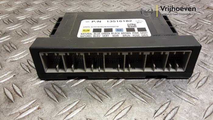 Computer Body Control van een Opel Zafira Tourer (P12) 2.0 CDTI 16V 170 Ecotec 2019