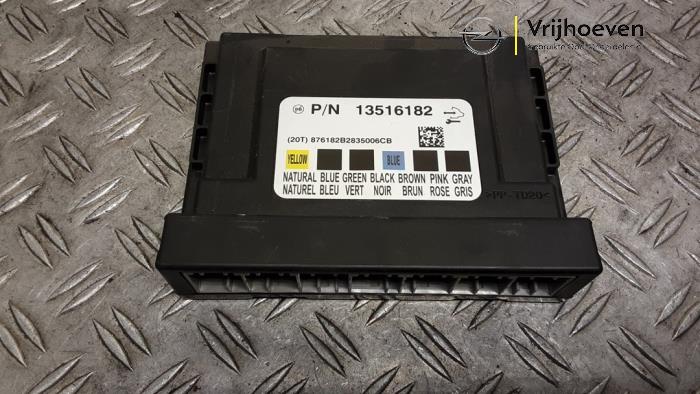 Computer Body Control van een Opel Zafira Tourer (P12) 2.0 CDTI 16V 170 Ecotec 2019