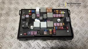 Gebruikte Zekeringkast Opel Zafira Tourer (P12) 2.0 CDTI 16V 170 Ecotec Prijs € 100,00 Margeregeling aangeboden door Autodemontage Vrijhoeven B.V.
