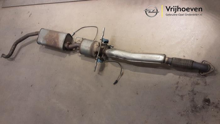 Gebruikte Uitlaat Middendemper Opel Corsa E 1.0 SIDI Turbo 12V Prijs € 400,00 Margeregeling aangeboden door Autodemontage Vrijhoeven B.V.