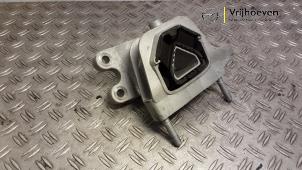 Gebruikte Motorsteun Opel Corsa F (UB/UH/UP) Electric, Corsa-e 50kWh Prijs € 45,00 Margeregeling aangeboden door Autodemontage Vrijhoeven B.V.