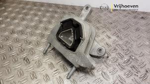 Gebruikte Motorsteun Opel Mokka Mokka-e, Electric 50 kWh Prijs € 25,00 Margeregeling aangeboden door Autodemontage Vrijhoeven B.V.