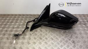 Gebruikte Buitenspiegel links Opel Astra L Sports Tourer (F4/FC/FN/FR) 1.2 Turbo 130 12V Prijs € 475,00 Margeregeling aangeboden door Autodemontage Vrijhoeven B.V.