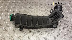 Gebruikte Intercooler Buis Opel Astra L Sports Tourer (F4/FC/FN/FR) 1.2 Turbo 130 12V Prijs € 25,00 Margeregeling aangeboden door Autodemontage Vrijhoeven B.V.