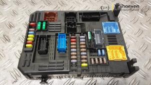 Gebruikte Module Bodycontrol Opel Corsa F (UB/UH/UP) 1.2 Turbo 12V 100 Prijs € 75,00 Margeregeling aangeboden door Autodemontage Vrijhoeven B.V.