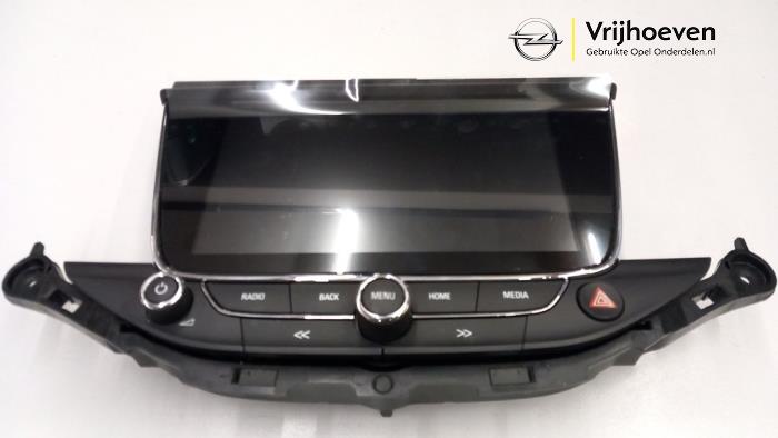 Gereviseerde Display Interieur Opel Astra K 1.0 Turbo 12V Prijs € 400,00 Inclusief btw aangeboden door Autodemontage Vrijhoeven B.V.