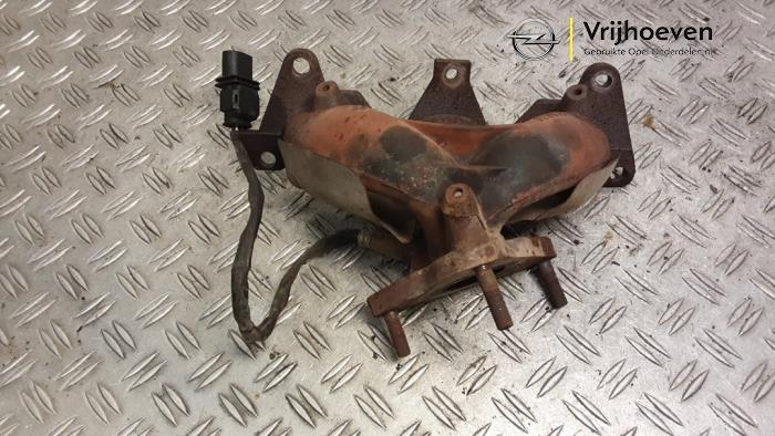 Gebruikte Spruitstuk Uitlaat Opel Antara (LA6) 3.2 V6 24V 4x4 Prijs € 125,00 Margeregeling aangeboden door Autodemontage Vrijhoeven B.V.