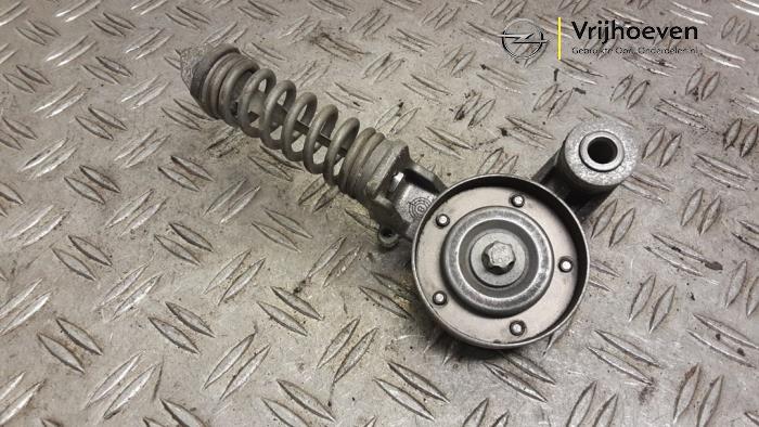 Gebruikte Spanner multiriem Opel Corsa C (F08/68) 1.2 16V Twin Port Prijs € 20,00 Margeregeling aangeboden door Autodemontage Vrijhoeven B.V.