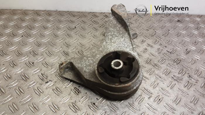 Gebruikte Motorrubber Opel Antara (LA6) 3.2 V6 24V 4x4 Prijs € 25,00 Margeregeling aangeboden door Autodemontage Vrijhoeven B.V.