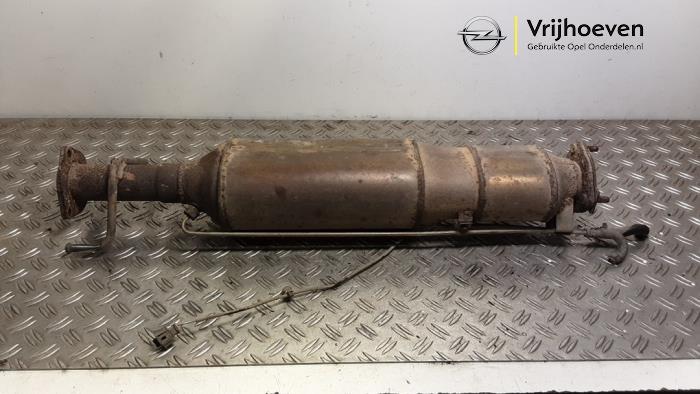 Gebruikte Roetfilter Opel Antara (LA6) 2.0 CDTI 16V 4x2 Prijs € 500,00 Margeregeling aangeboden door Autodemontage Vrijhoeven B.V.
