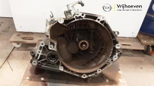 Gebruikte Versnellingsbak Opel Agila (A) 1.2 16V Twin Port Prijs € 100,00 Margeregeling aangeboden door Autodemontage Vrijhoeven B.V.