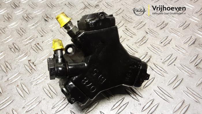 Gebruikte Brandstofpomp Mechanisch Opel Corsa D 1.3 CDTi 16V ecoFLEX Prijs € 150,00 Margeregeling aangeboden door Autodemontage Vrijhoeven B.V.