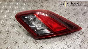 Gebruikte Achterlicht rechts Opel Corsa E 1.0 SIDI Turbo 12V Prijs € 30,00 Margeregeling aangeboden door Autodemontage Vrijhoeven B.V.