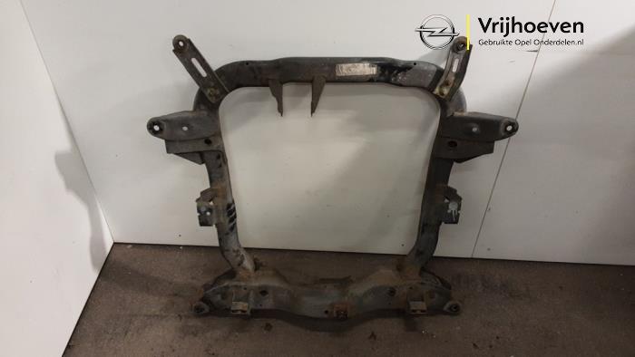 Gebruikte Subframe Opel Meriva (A) 1.6 16V Prijs € 100,00 Margeregeling aangeboden door Autodemontage Vrijhoeven B.V.